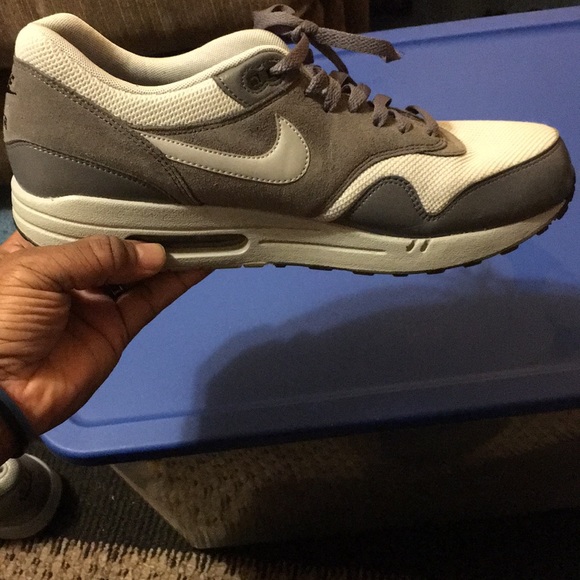 ❌ SOLD ❌Nike Air Max Mens size 12 Gray/ Gray❌ - Picture 2 of 5
